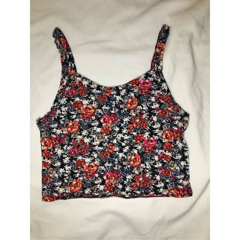 2/$12 or all 3/$15 crop tanks